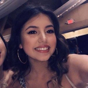 Meet your Posher, Carissa